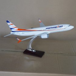 Boeing 737 MAX8 SmartWings 1:100